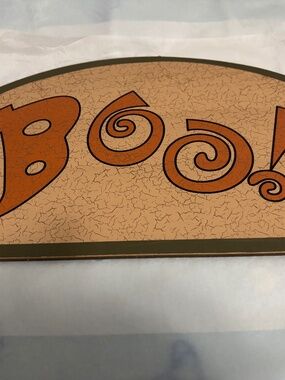 BOO! Halloween signs NWOT